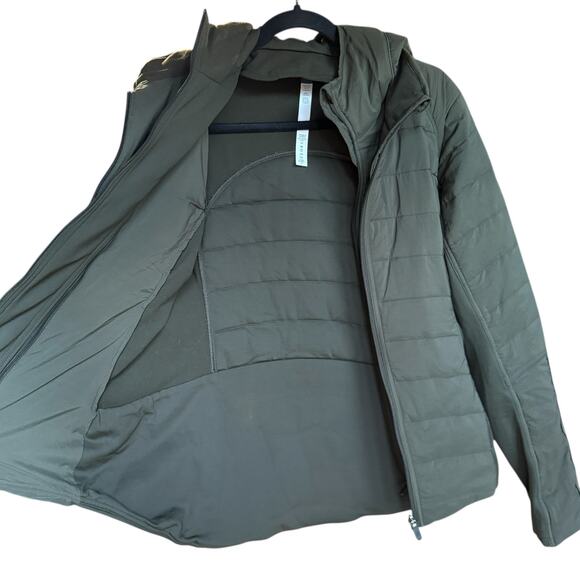 Lululemon Extra Mile Hooded Jacket Women's Size 10 Dark Olive Quilted Puffer - Picture 12 of 14